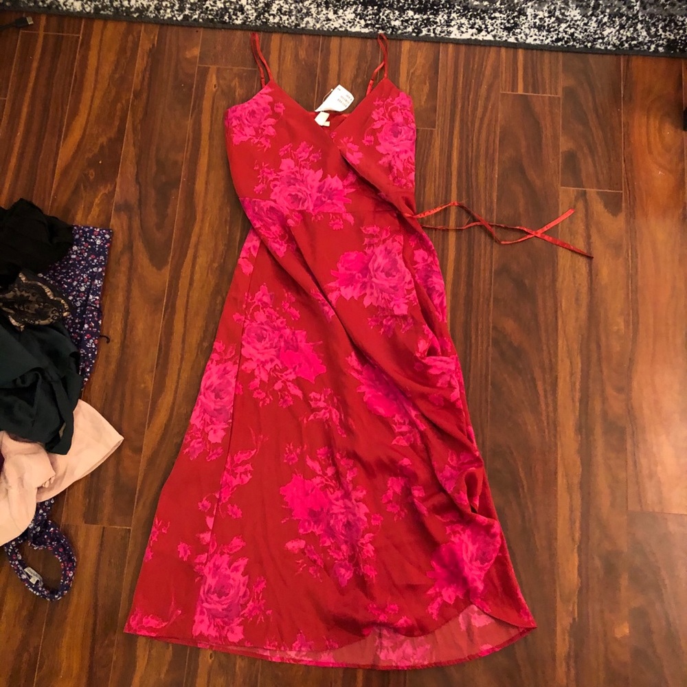 NWT red and pink floral midi wrap dress